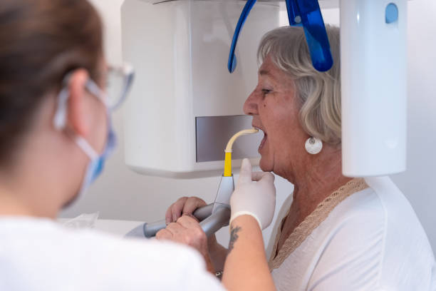 Best Weekend Emergency Dental Services in West Ishpeng, MI